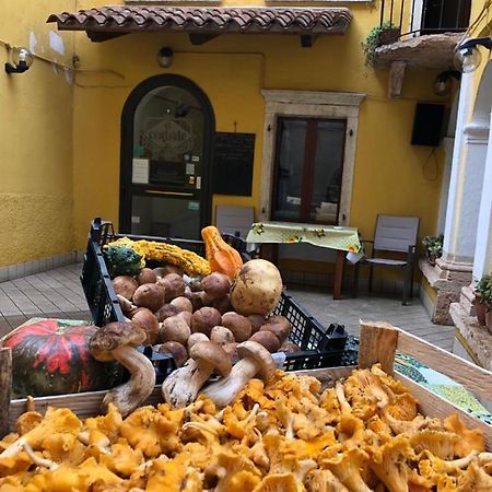Locanda Al Centrale Caprino Veronese Exterior photo